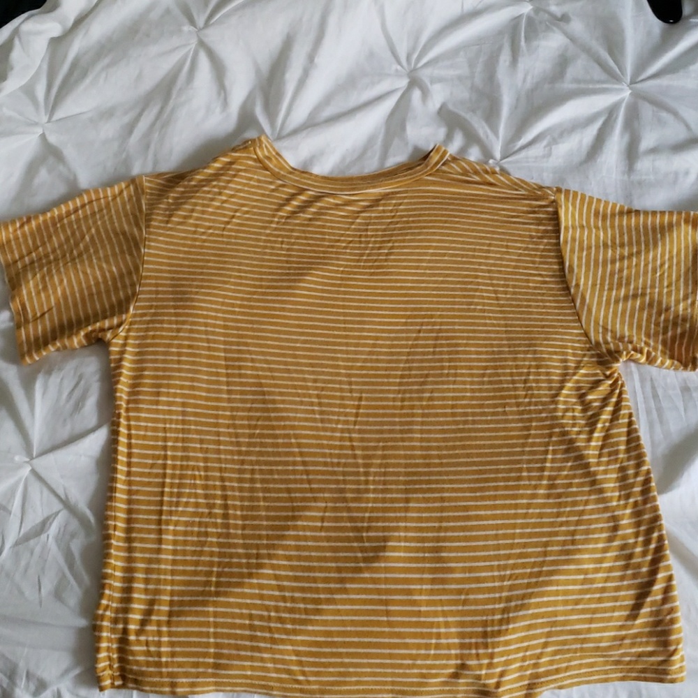 Yellow and white t shirt